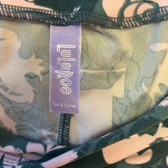 Lularoe Alice in Wonderland leggings - Picture 2 of 4